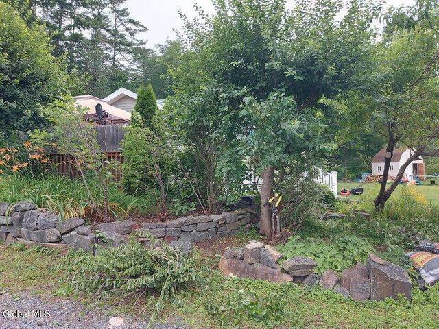 5204 Pillar Way, Fort Ann, NY 12827