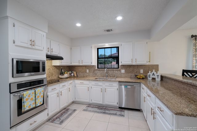 6334 Firestone Pkwy, San Antonio, TX 78244