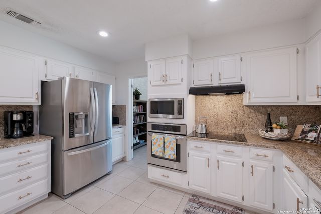 6334 Firestone Pkwy, San Antonio, TX 78244