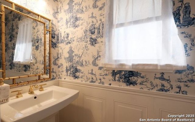 6334 Firestone Pkwy, San Antonio, TX 78244