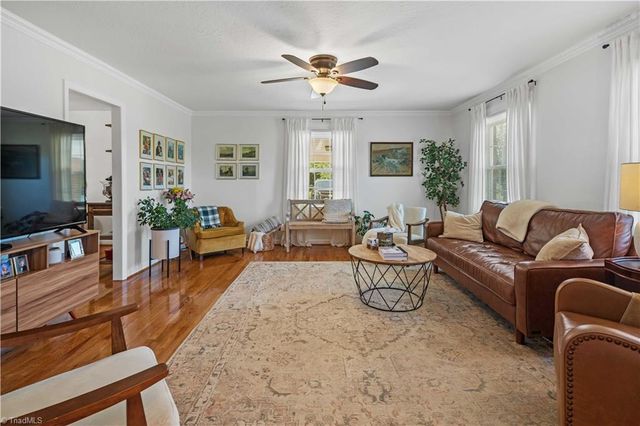 216 E Devon Drive, Mount Airy, NC 27030