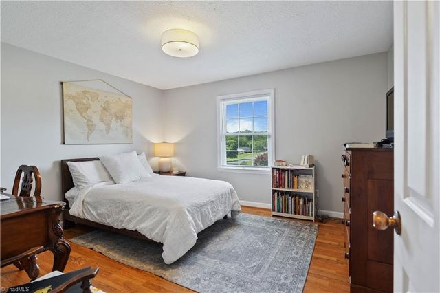 216 E Devon Drive, Mount Airy, NC 27030