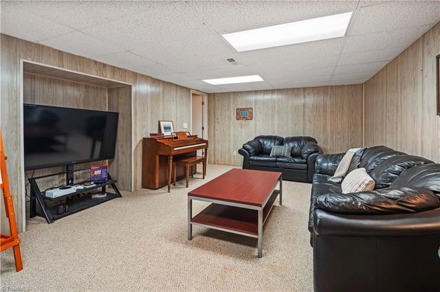 216 E Devon Drive, Mount Airy, NC 27030