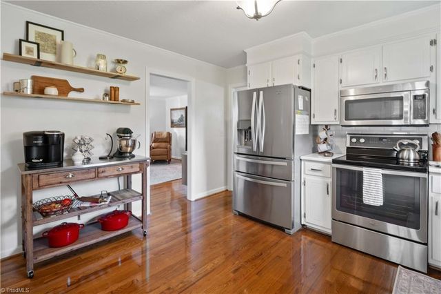 216 E Devon Drive, Mount Airy, NC 27030