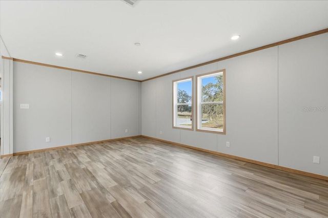 18015 SE 18TH STREET, Silver Springs, FL 34488