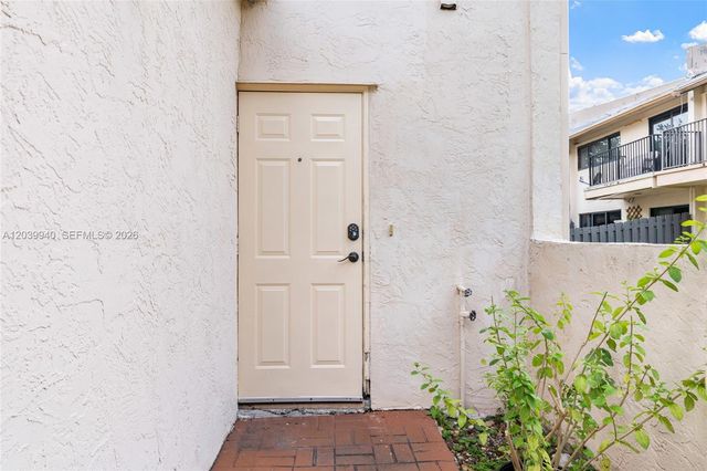 4293 N 76th Ave, Davie, FL 33024