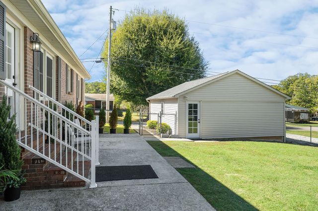 108 James St, Mcminnville, TN 37110