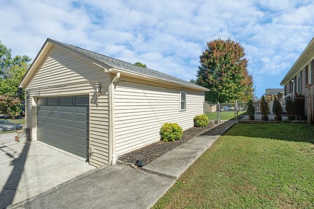 108 James St, Mcminnville, TN 37110