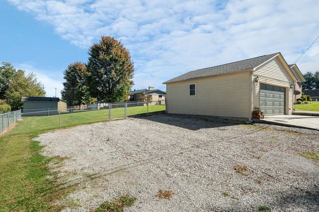 108 James St, Mcminnville, TN 37110