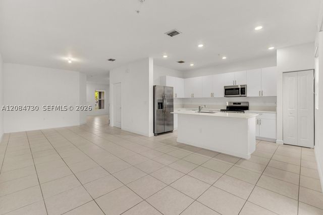 18414 SW 2nd St, Pembroke Pines, FL 33029