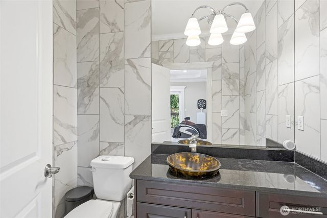 1006 N 28th Place, Renton, WA 98056