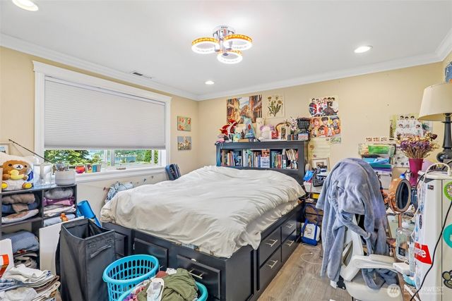 1006 N 28th Place, Renton, WA 98056