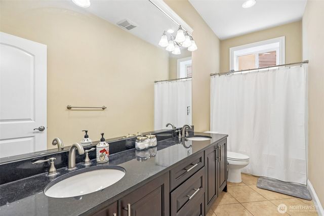 1006 N 28th Place, Renton, WA 98056