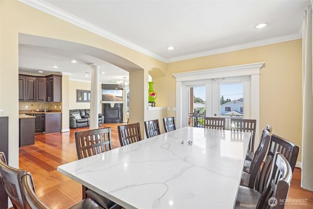 1006 N 28th Place, Renton, WA 98056