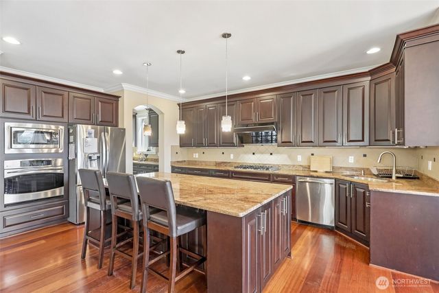 1006 N 28th Place, Renton, WA 98056