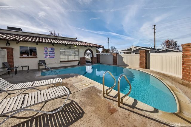 12367 4th Street 71, Yucaipa, CA 92399