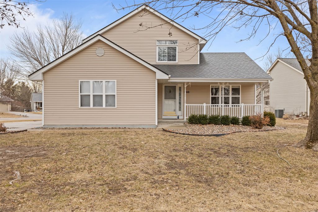 2510 Scenic Valley Drive, West Des Moines, IA 50265