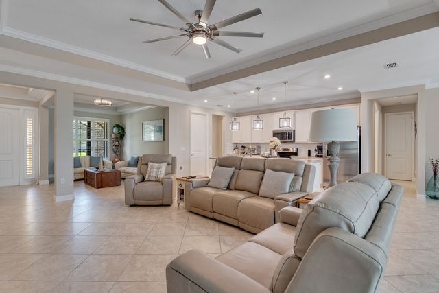 6234 Arcadia Square, Vero Beach, FL 32966