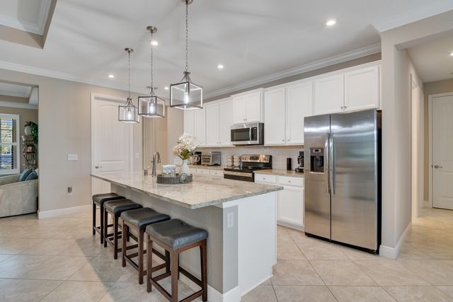 6234 Arcadia Square, Vero Beach, FL 32966