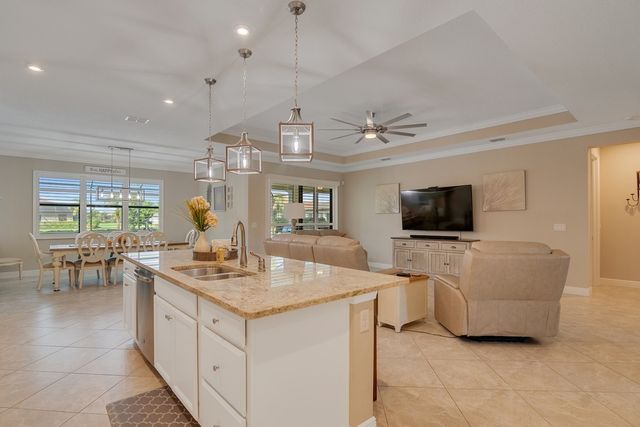 6234 Arcadia Square, Vero Beach, FL 32966