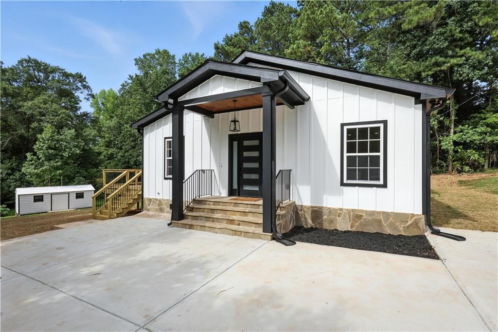 2048 Sugar Pike Road, Woodstock, GA 30188