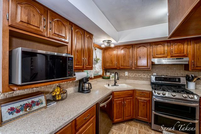 3860 E Pontaluna Road, Fruitport Twp, MI 49415