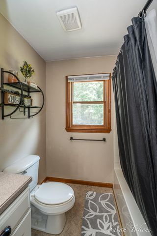 3860 E Pontaluna Road, Fruitport Twp, MI 49415