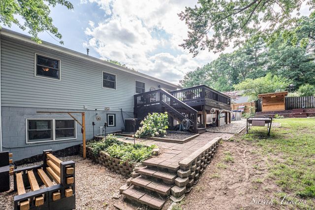 3860 E Pontaluna Road, Fruitport Twp, MI 49415