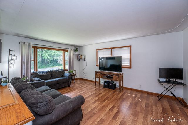 3860 E Pontaluna Road, Fruitport Twp, MI 49415