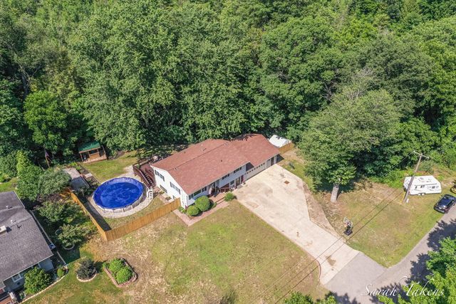 3860 E Pontaluna Road, Fruitport Twp, MI 49415