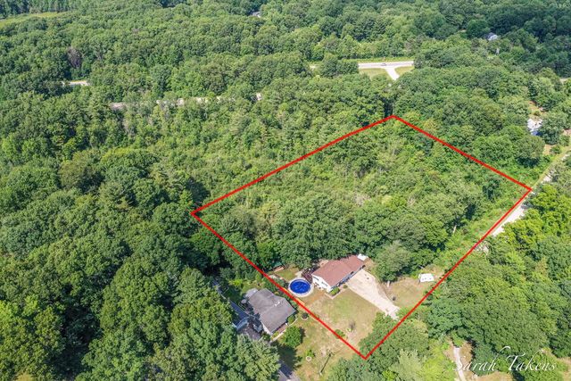3860 E Pontaluna Road, Fruitport Twp, MI 49415