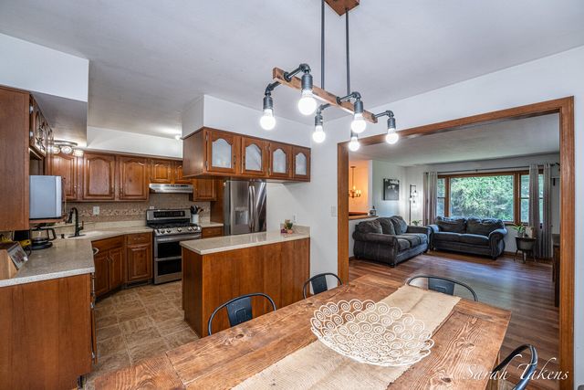 3860 E Pontaluna Road, Fruitport Twp, MI 49415