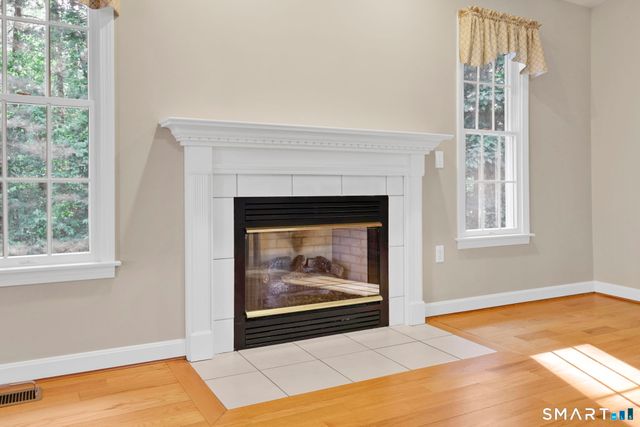 10 Knollwood Circle, Enfield, CT 06082