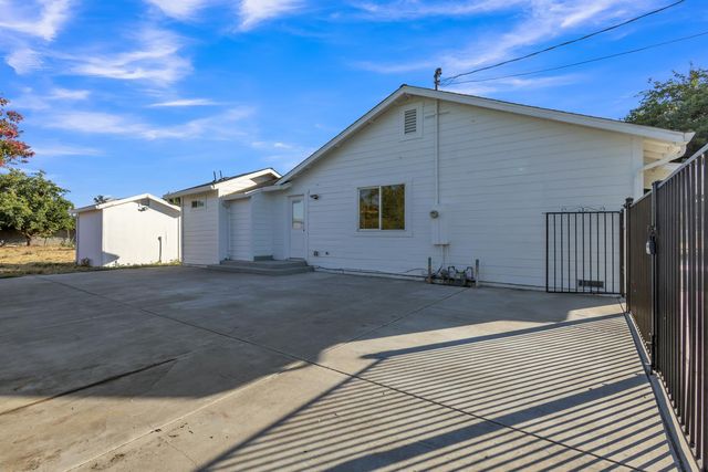 3044 Munford Ave, Stockton, CA 95205