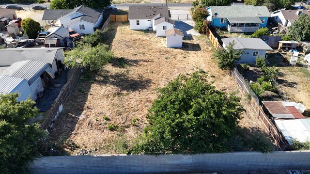 3044 Munford Ave, Stockton, CA 95205