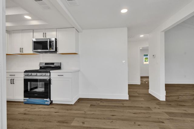 3044 Munford Ave, Stockton, CA 95205