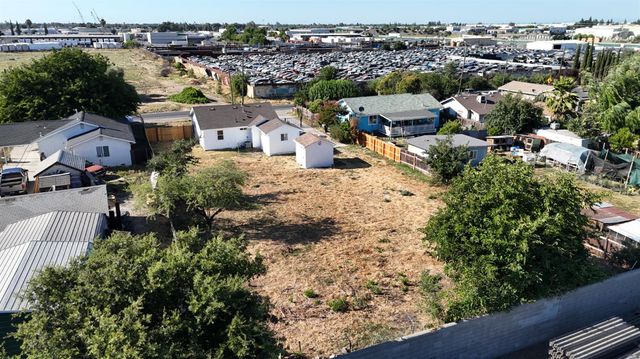 3044 Munford Ave, Stockton, CA 95205