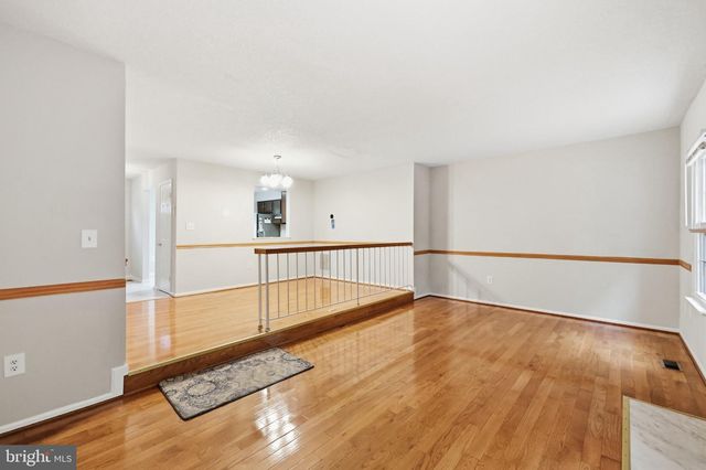 4000 SPARROW HOUSE LN, Burtonsville, MD 20866