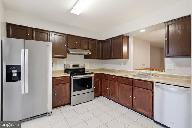 4000 SPARROW HOUSE LN, Burtonsville, MD 20866