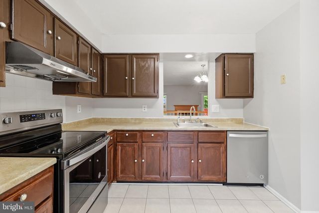 4000 SPARROW HOUSE LN, Burtonsville, MD 20866