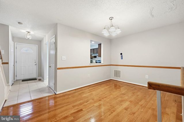 4000 SPARROW HOUSE LN, Burtonsville, MD 20866