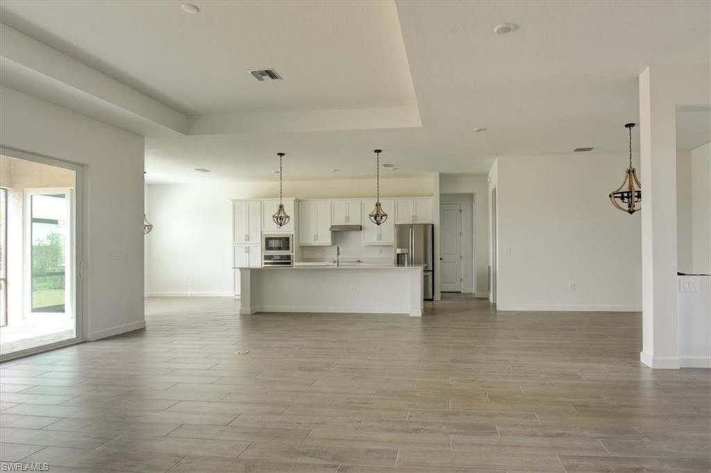 7796 Lakes Edge LN, PORT CHARLOTTE, FL 33981 — photo 2