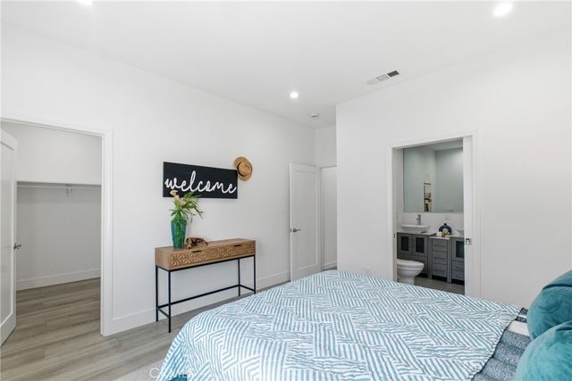 1364 S Ridgeley, Los Angeles, CA 90019