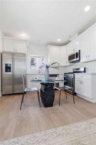 1364 S Ridgeley, Los Angeles, CA 90019