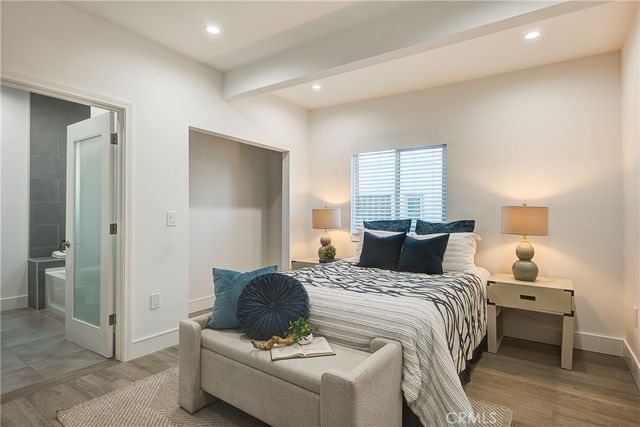 1364 S Ridgeley, Los Angeles, CA 90019