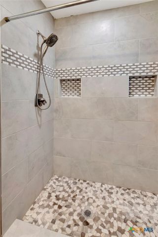 18035 Highway 111 S, Louise, TX 77455