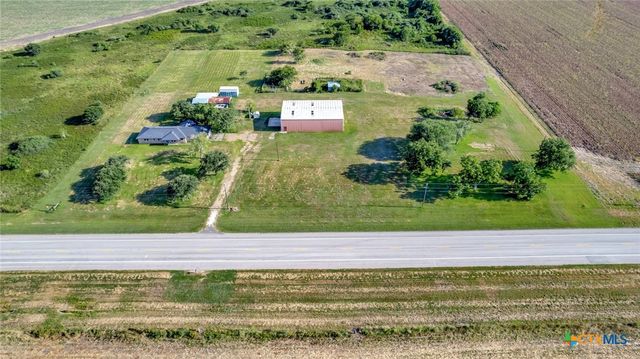 18035 Highway 111 S, Louise, TX 77455