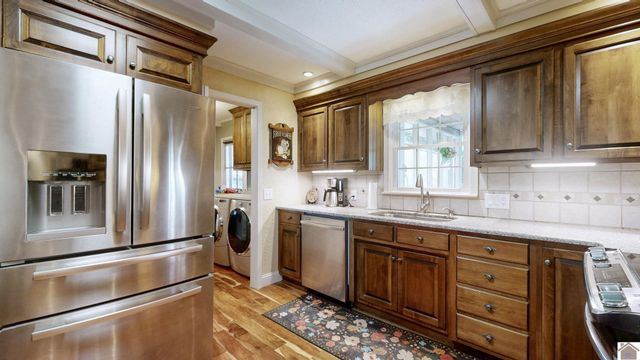 223 Circle Drive, Mayfield, KY 42066