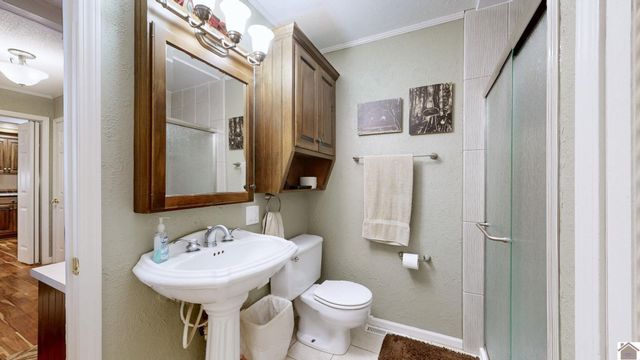 223 Circle Drive, Mayfield, KY 42066