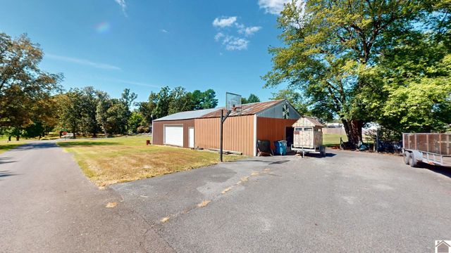 223 Circle Drive, Mayfield, KY 42066